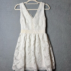 Soieblu Dress Womens Small Cream Deep V Neck Lace‎ Overlay Sleeveless Dress NEW